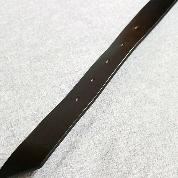 Belt black with Silver Floral design 32in leather 1.5 in wide - Picture 3 of 4